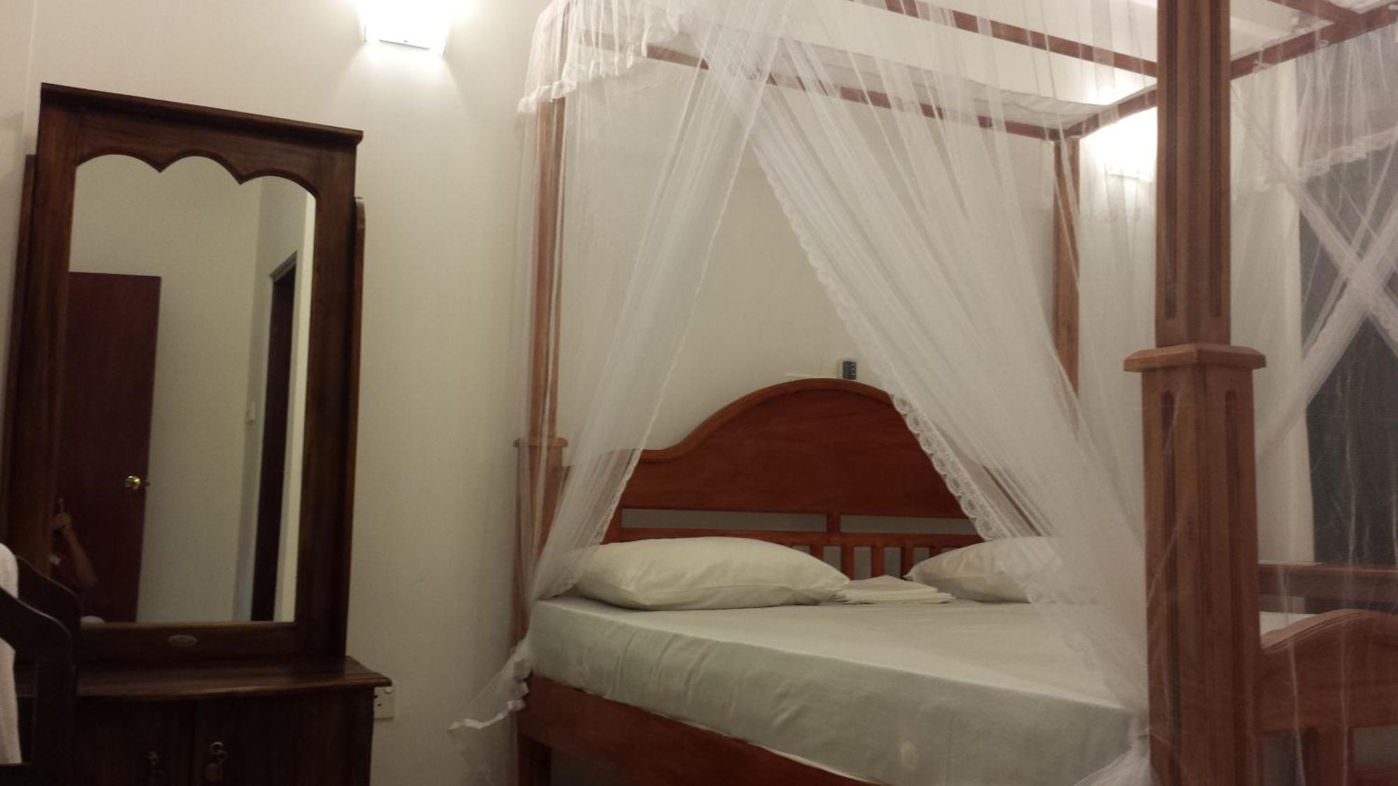 Nooit Gedacht Holiday Resort Unawatuna Kamer foto