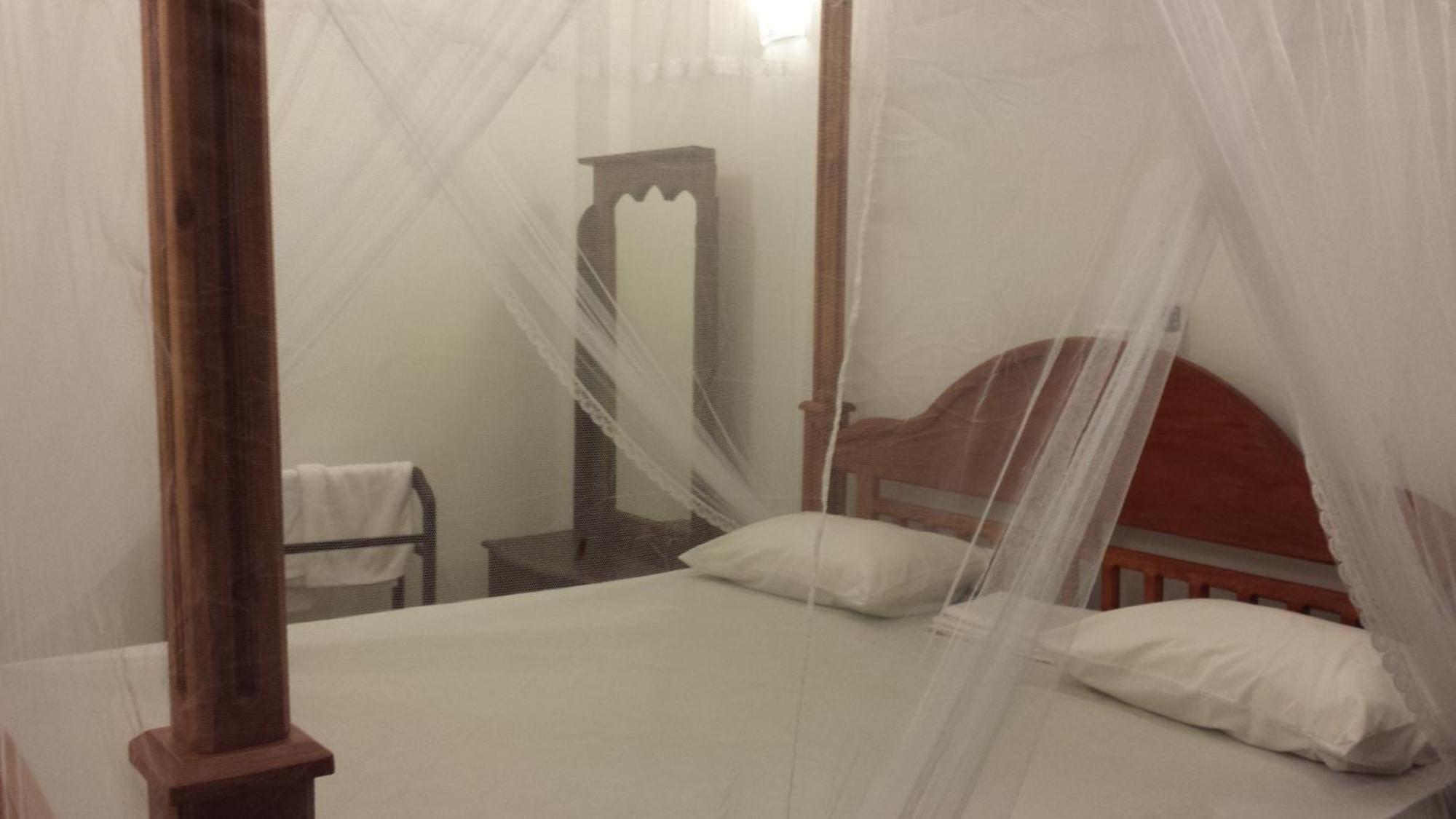 Nooit Gedacht Holiday Resort Unawatuna Kamer foto