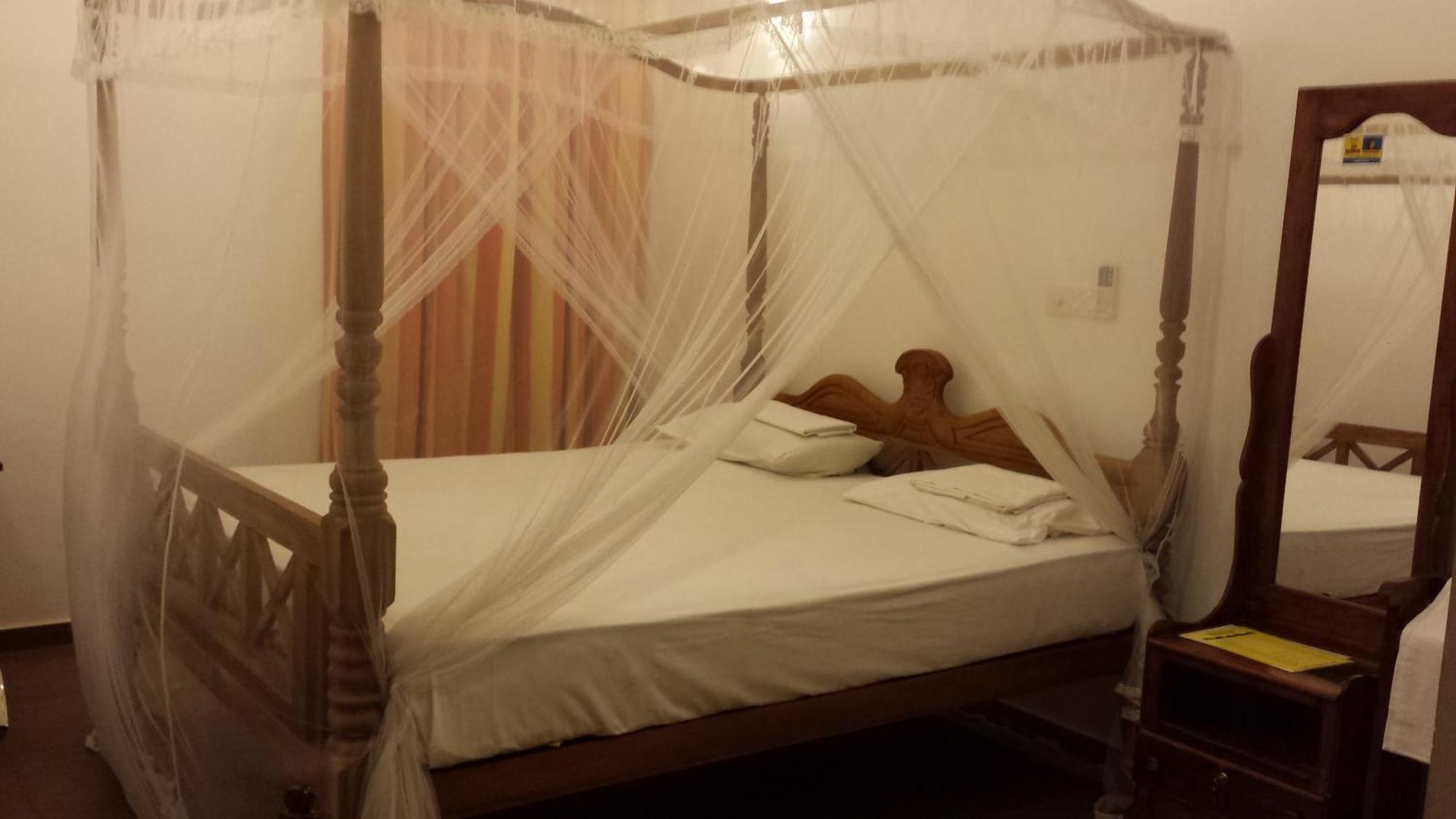 Nooit Gedacht Holiday Resort Unawatuna Kamer foto