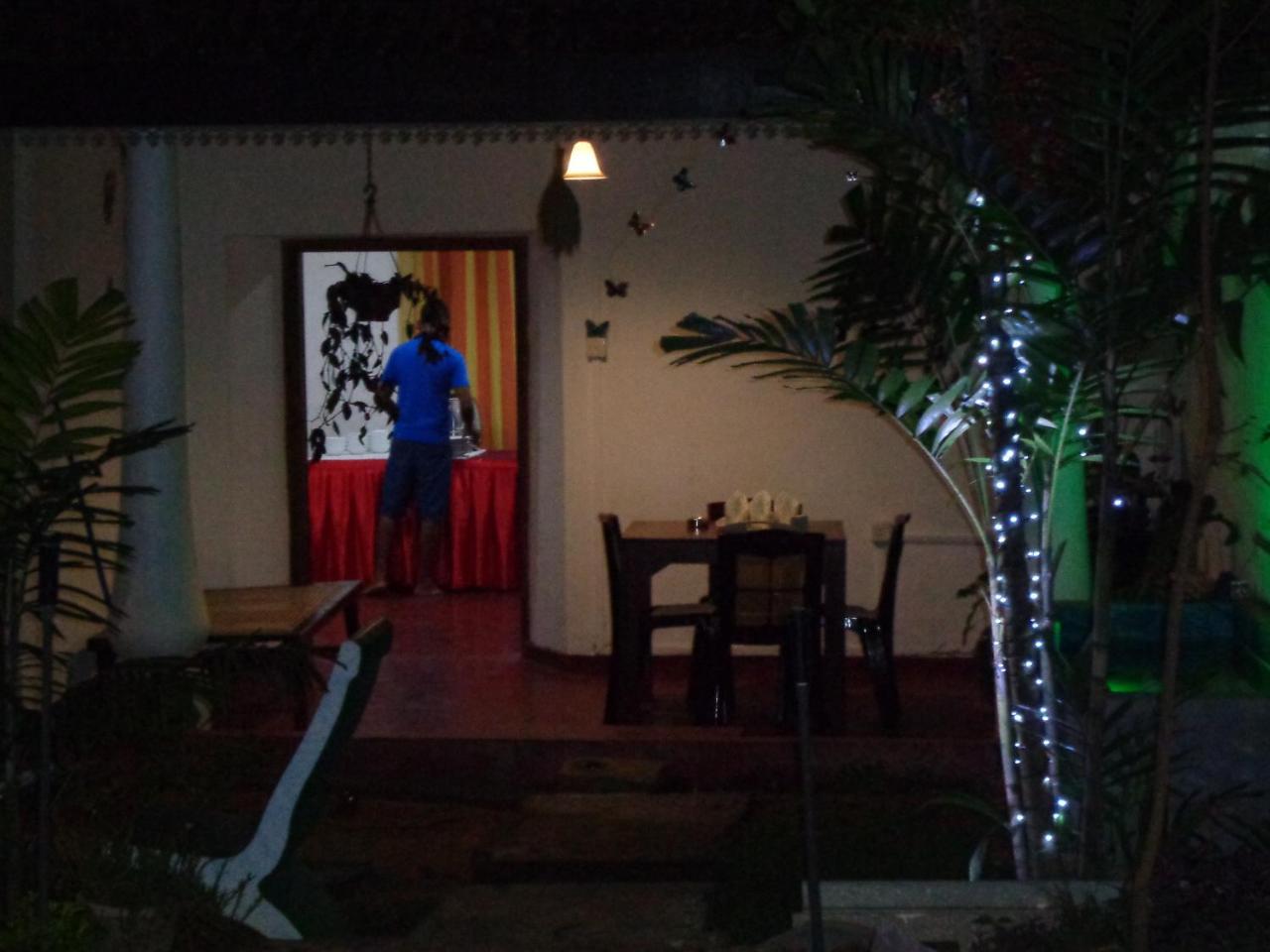 Nooit Gedacht Holiday Resort Unawatuna Buitenkant foto
